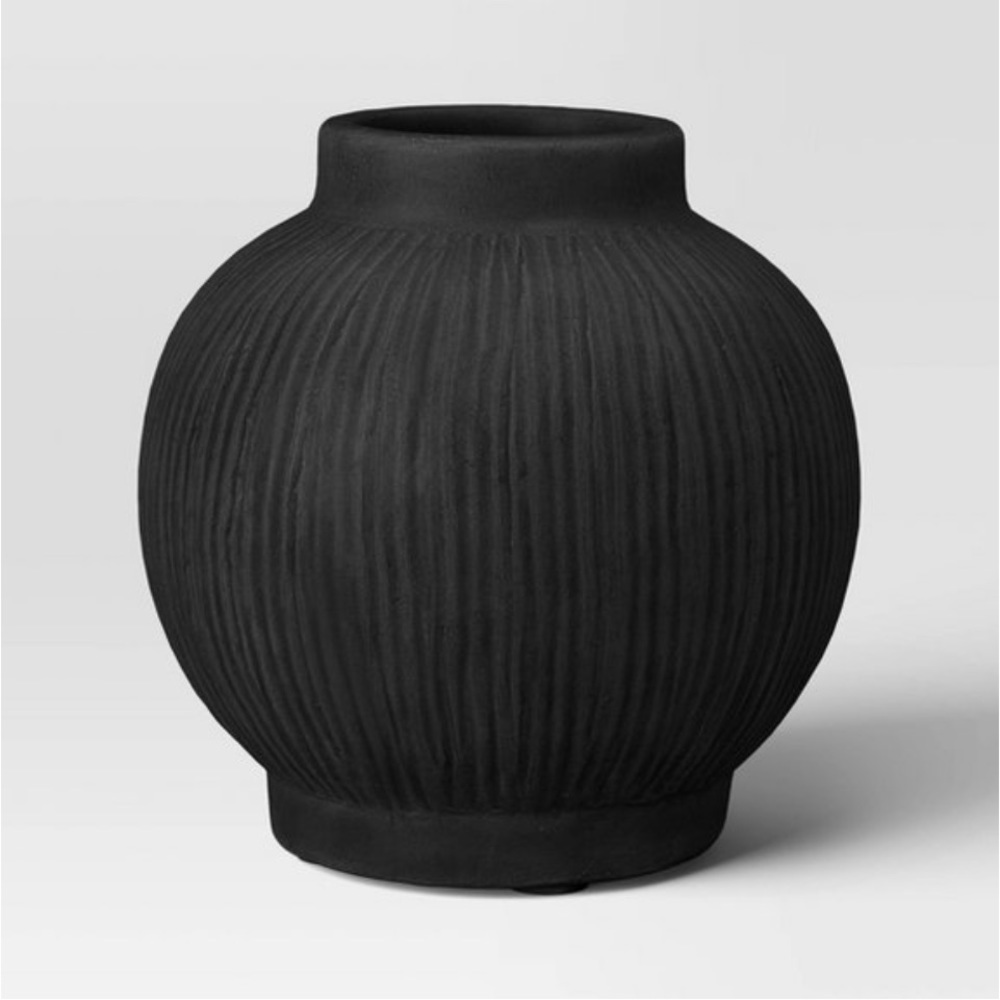 Threshold Round Ceramic Vase Black.